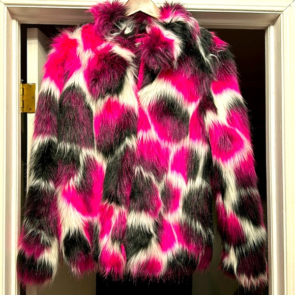 Cat and Jack faux fur coat 
Hot pink and black - Picture 1 of 2